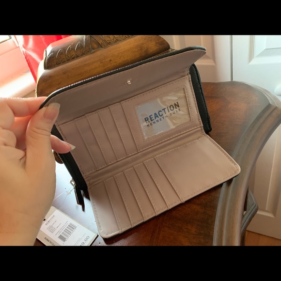 New - Picture 5 of 6